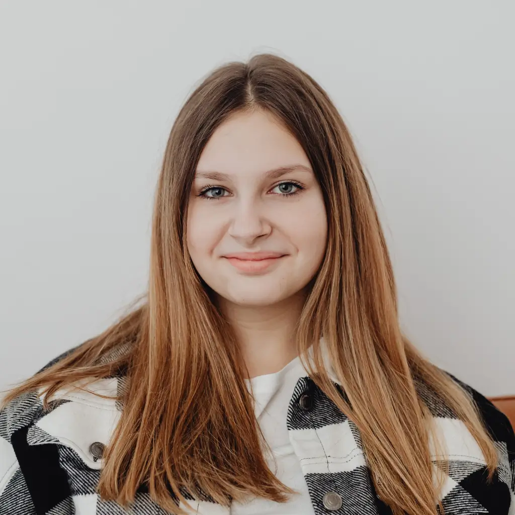 Emma Lewis - the customer support lead at Fit Certify.