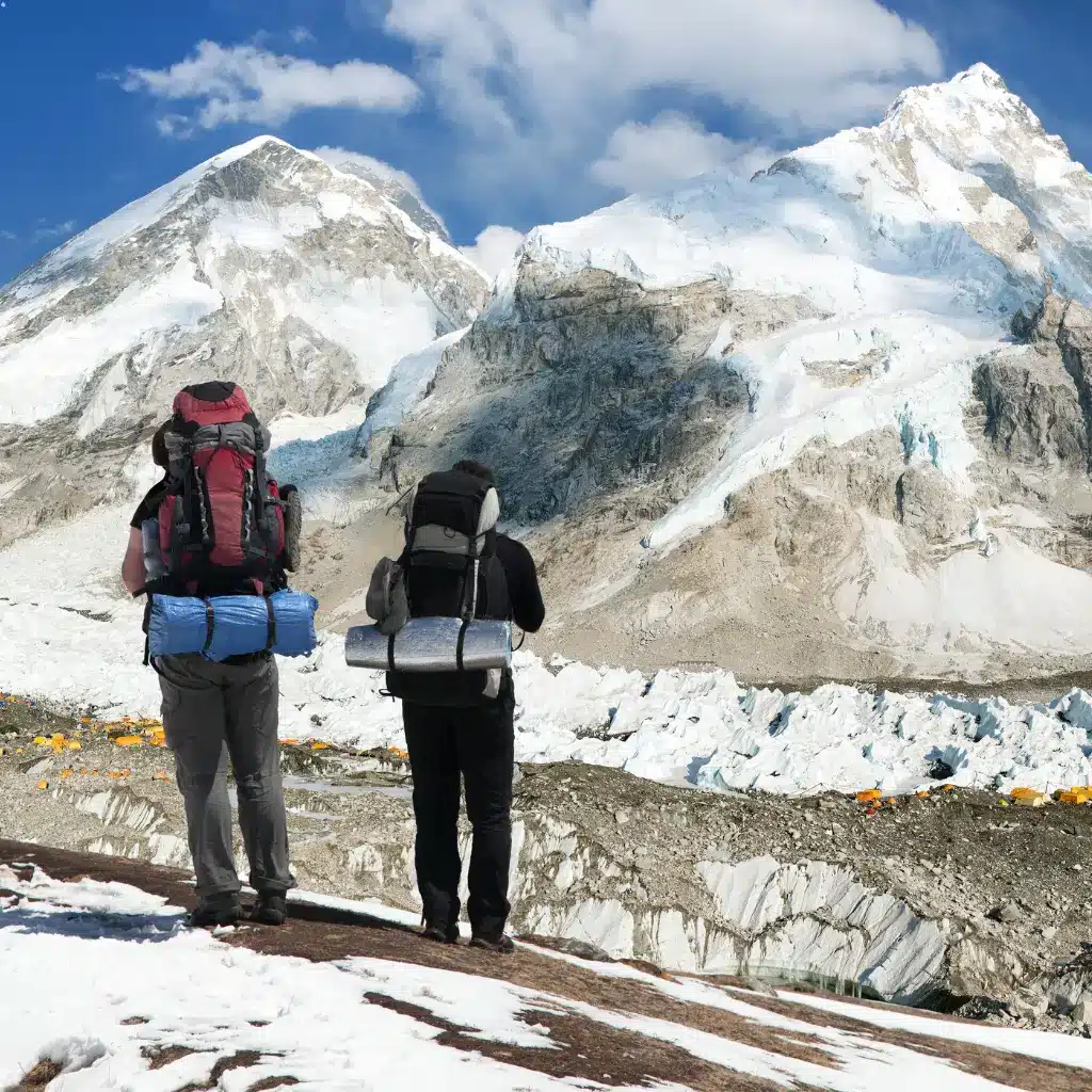 People taking part in the Everest Marathon after getting a sports medical certificate from Fit Certify.